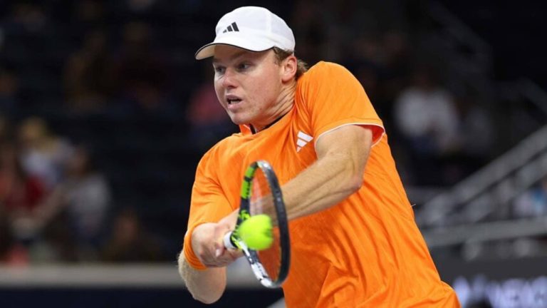 Alex Michelsen Pulangkan Valentin Vacherot Dari Delray Beach