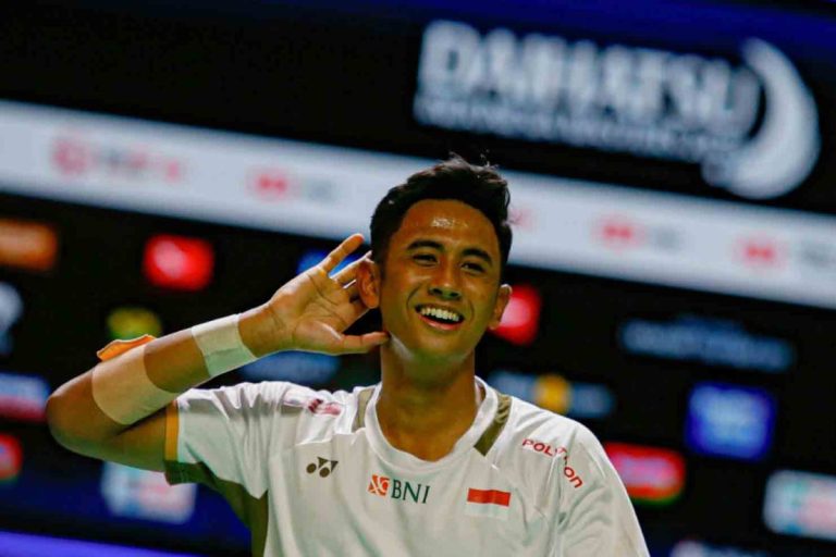 Kisah Pebulu Tangkis Alwi Farhan, dari Ban Kapten Sepak Bola Solo Menuju Panggung Legendaris All England : Okezone Sports