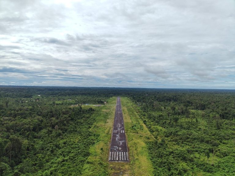 Penerbangan di Papua Rawan Serangan, Operasional 11 Bandara Dihentikan : Okezone Economy
