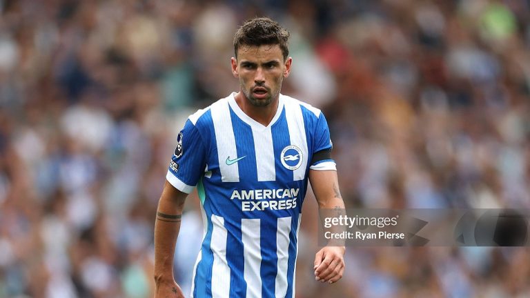 Bos Brighton Jelaskan Absennya Matt O’Riley di Anfield