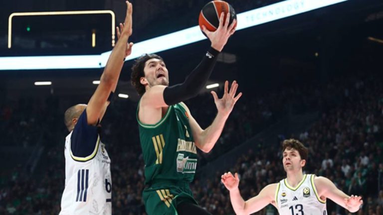 Cedi Osman Tanggapi Keributan di Akhir Laga Usai DIkalahkan Fenerbahce