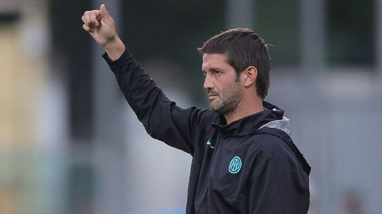 Cristian Chivu Dinilai Lakukan Blunder Fatal Saat Dikalahkan Bodo/Glimt