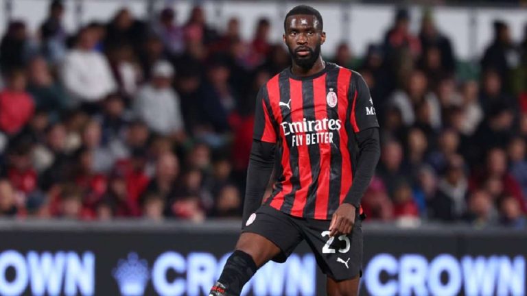 Fikayo Tomori Selangkah Lagi Tandatangani Kontrak di Milan Hingga 2030