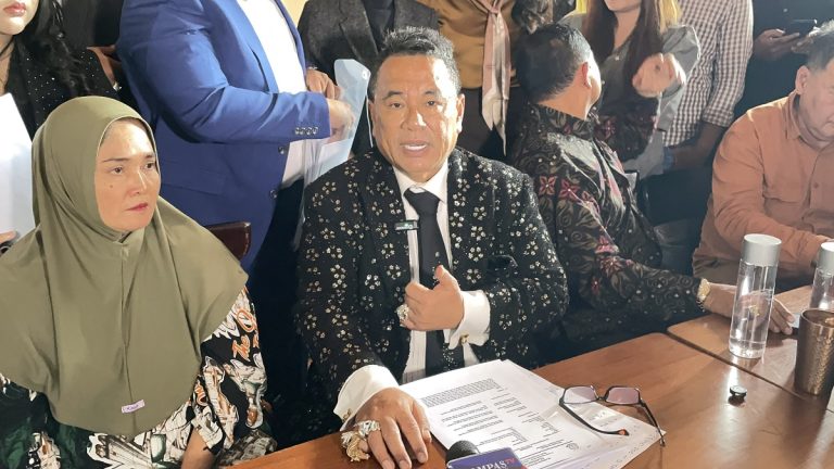 ABK Dituntut Hukuman Mati, Hotman Paris Minta Bantuan Prabowo : Okezone News