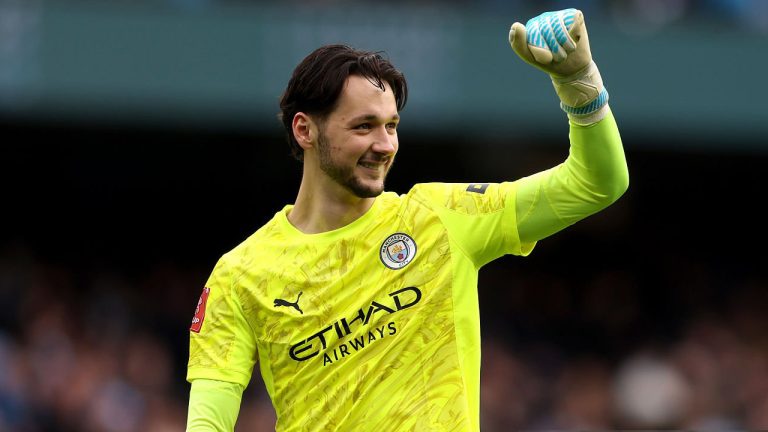 James Trafford Tetap Puas Meski City Harus Kerja Keras Singkirkan Salford