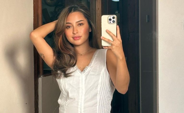 Beredar Video Lawas Jennifer Coppen Pukul dan Jambak Seorang Perempuan : Okezone Celebrity