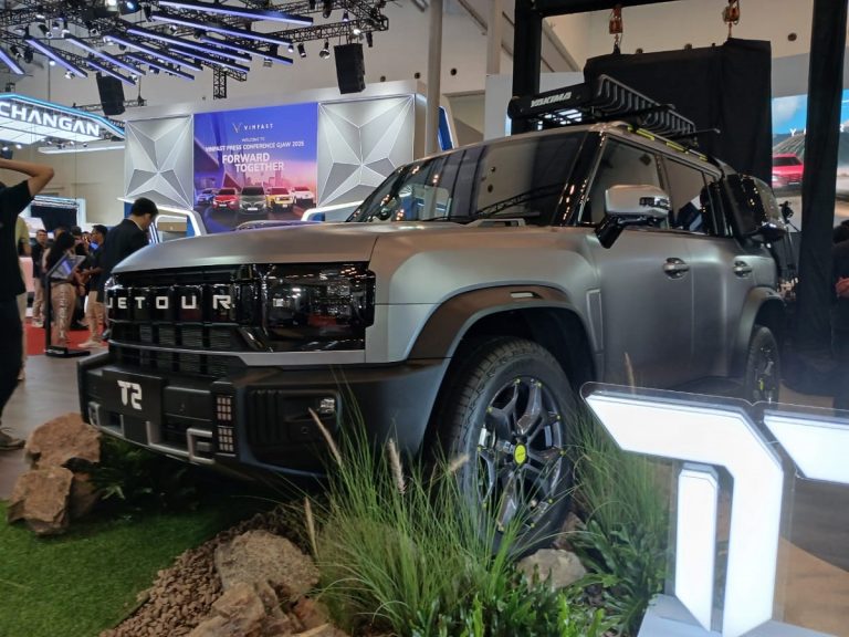 Penjelasan Jetour soal Mobil Terbakar di Tol Jagorawi : Okezone Ototekno