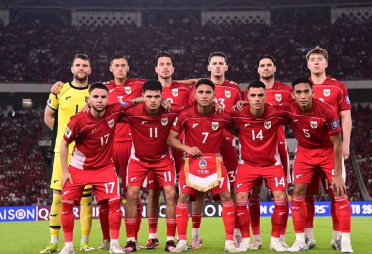 John Herdman Lihat Kekuatan Timnas Indonesia Bisa Jadi Berkah Sekaligus Kutukan : Okezone Bola