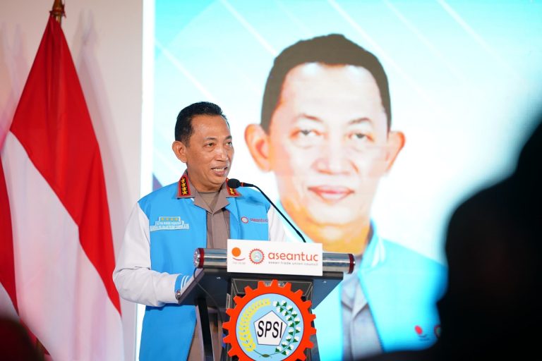 Hari Pekerja Indonesia, Kapolri Tekankan Perkuat Sinergitas hingga Dukung Hak Buruh : Okezone News