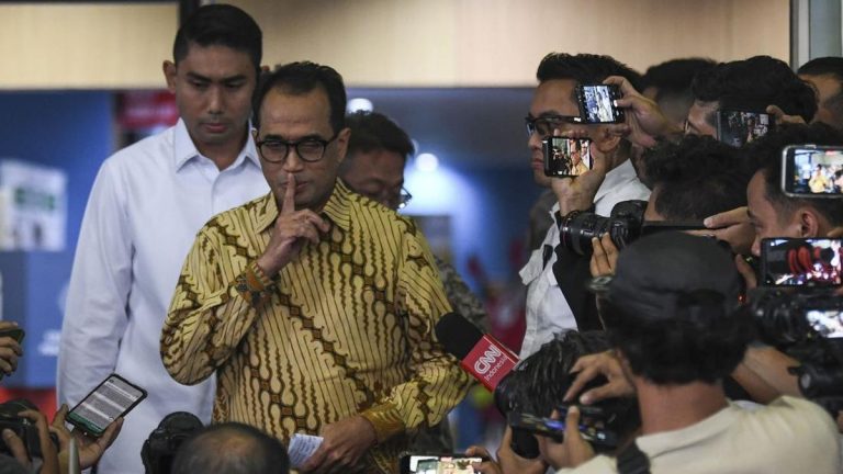 KPK Jadwalkan Periksa Eks Menteri Perhubungan Budi Karya Sumadi