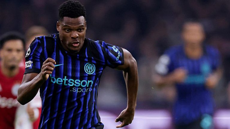 Liverpool Berpeluang Besar Boyong Denzel Dumfries di Musim Panas