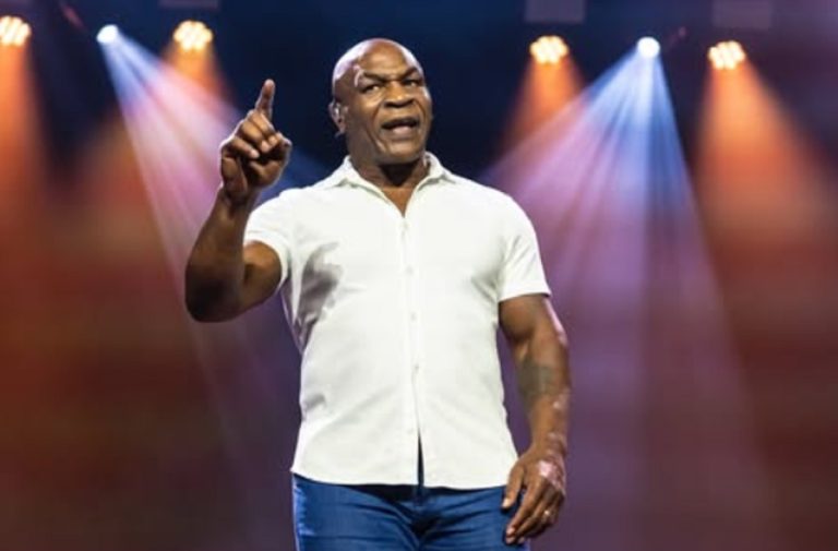 Floyd Mayweather Jr Pukul KO Legenda Tinju Mike Tyson pada 25 April 2026? : Okezone Sports