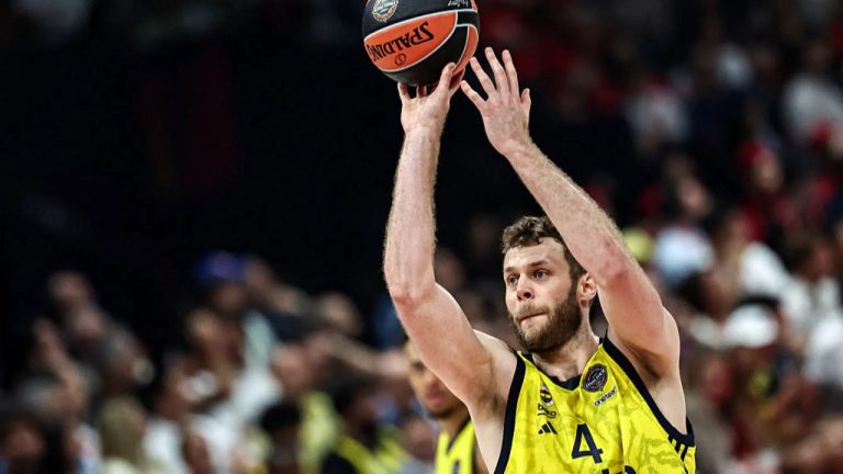 Nicolo Melli Absen 6-8 Pekan Usai Alami Cedera Kaki