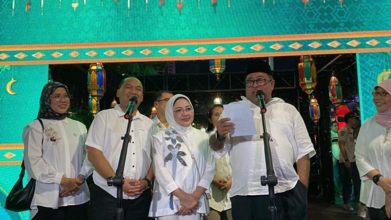 Bayar Parkir Rp100 Ribu di Tanah Abang, Rano Karno Geram dan Libatkan TNI Sikat Preman : Okezone News