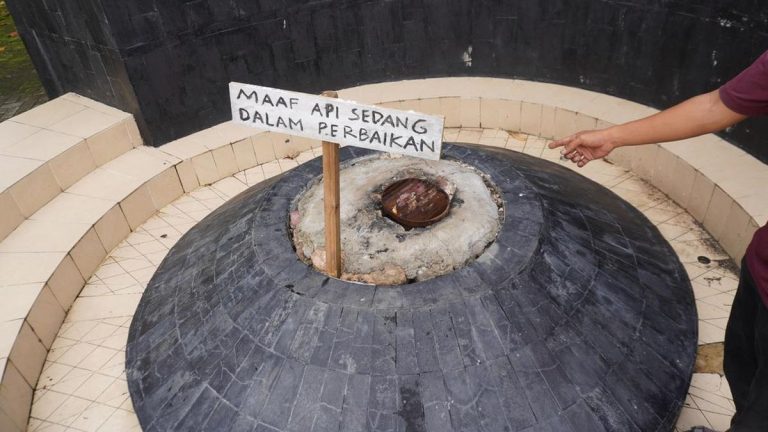 Tiket Masuk Api Abadi Mrapen Kini Gratis Karena Apinya Padam