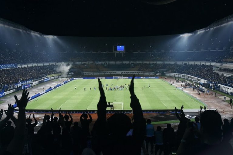 3 Sanksi AFC yang Berpotensi Diterima Persib Bandung Usai Kemenangan Pahit atas Ratchaburi FC di GBLA, Nomor 1 Rugikan Bobotoh : Okezone Bola