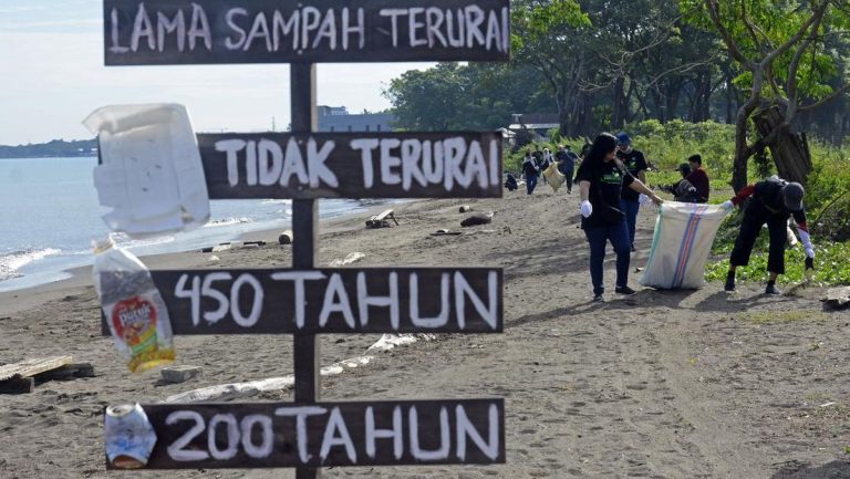Pemkot Makassar Gratiskan Iuran Sampah Bagi Puluhan Ribu KK