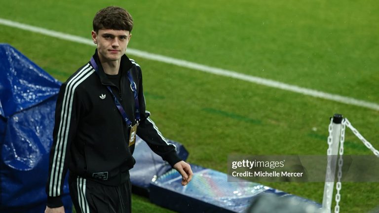 Sean Neave Ungkap Pesan Howe Sebelum Debut di Liga Champions