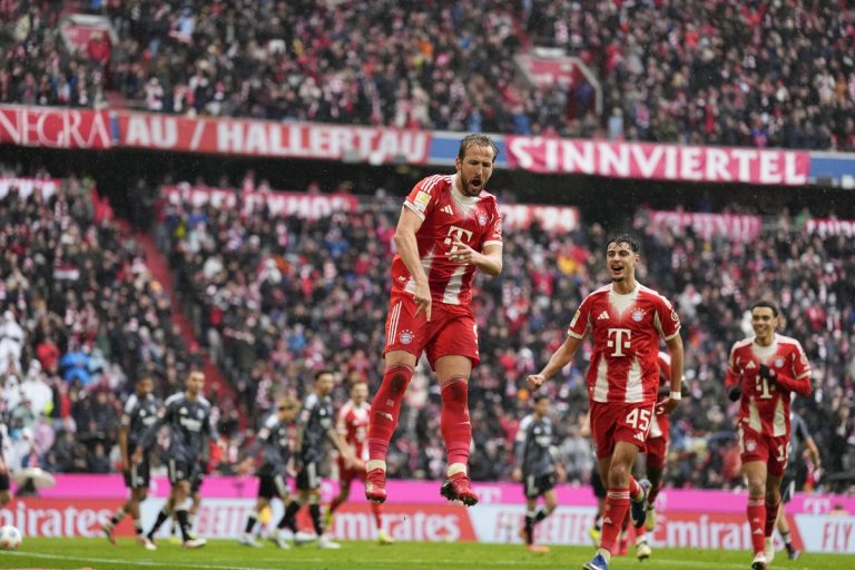 Hasil Bundesliga 2025-2026: Bayern Munich vs Eintracht Frankfurt dan Wolfsburg vs Augsburg Kompak Berakhir 3-2 : Okezone Bola
