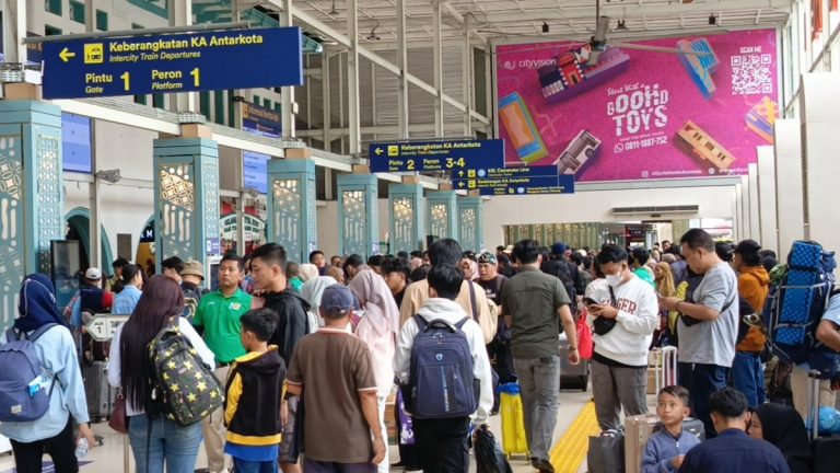 KAI Ungkap 1,58 Juta Tiket Lebaran 2026 Ludes Terjual : Okezone News