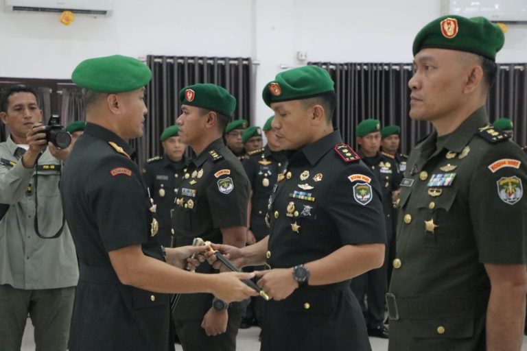 Letkol Inf Michael Ronald Resmi Jabat Dandim 0509 Kabupaten Bekasi : Okezone News