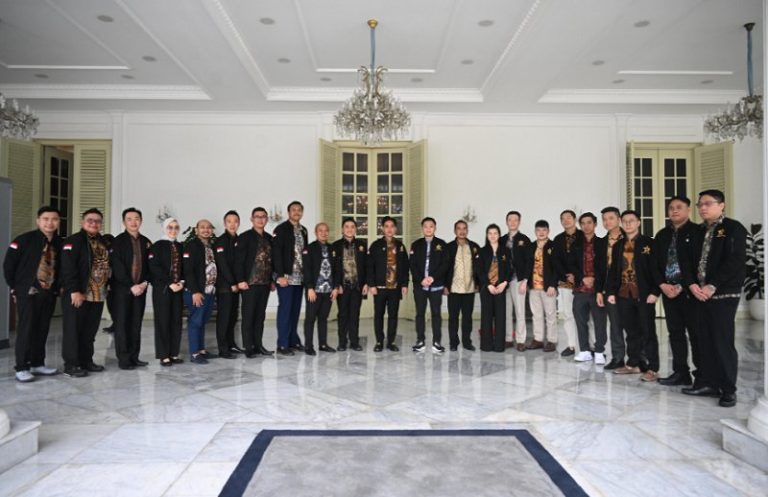 Wapres Gibran Minta Komunitas Pengusaha Rangkul Pelaku UMKM : Okezone Economy