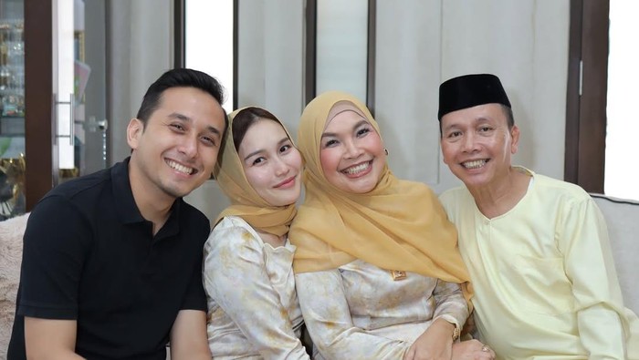 Fase Baru Ayu Ting Ting: Menelisik Kedekatan Sang Pedangdut dengan Sosok Kevin
